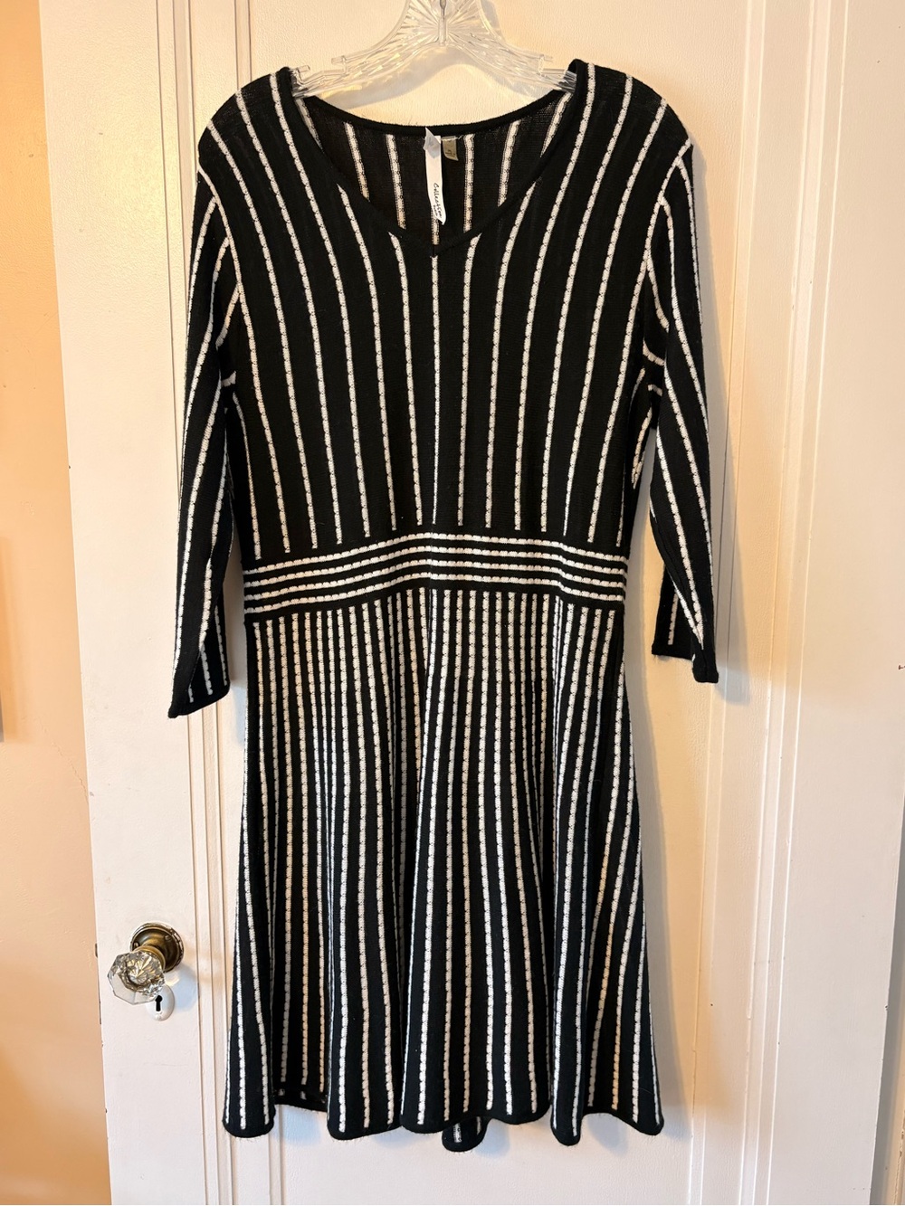 NY Collection minimal classic black & white vertical striped knit midi dress